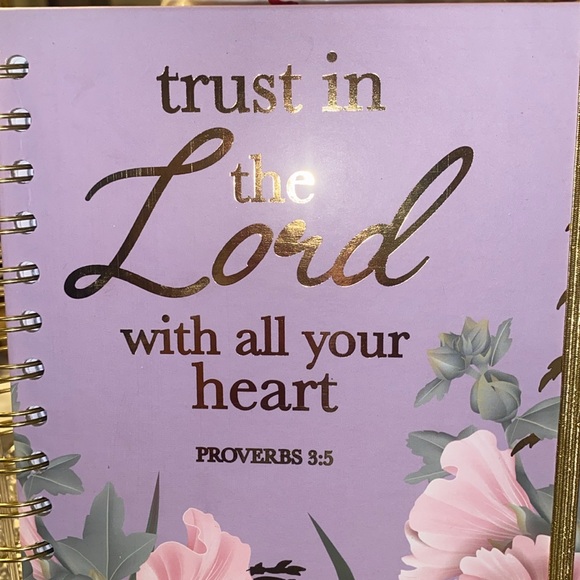 Trust in the Lord with all your heart! Notebook set! - Picture 4 of 5
